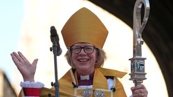 AP_26117331352823_827fab3319