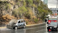 Arde_camioneta_La_Diana_San_Pedro_87e5760b72