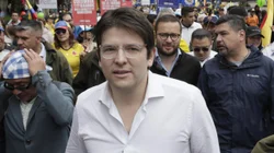 Atentan_contra_el_aspirante_presidencial_colombiano_Miguel_Turbay_79fc3b132d