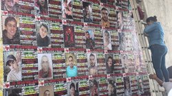 Colocan_mas_lonas_en_el_Mural_de_los_Desaparecidos_en_Reynosa_5815e6ad55