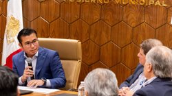 Foto_2_Ju_rez_y_CANACO_suman_esfuerzos_en_apoyo_al_comercio_local_e681ee44c9