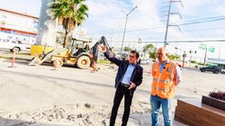 Foto_3_Inicia_Felix_Arratia_obra_de_rehabilitacion_pluvial_en_el_acceso_a_El_Sabinal_f3a55a5c06