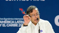 Gustavo_Petro_5a82e365e3