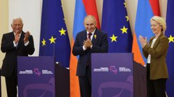 armenia_recibe_cumbre_historica_ue_mientras_se_aleja_rusia_191ed70415