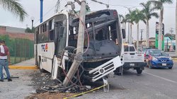 choque_camion_poste_altamira1_3401831999