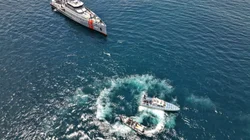 cnne_1736817_ecuador_armada_barco_conchita_busqueda_puerto_bolivar_b1ade13fac