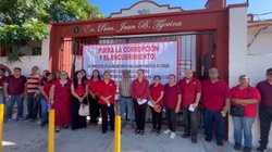 maestros_cierre_escuela1_796a5830cd