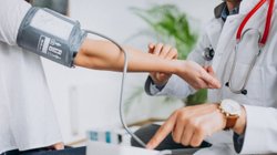 proponen_ajustes_modelo_seguros_gastos_medicos_escalada_precios_6c4014d8dc