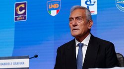 renuncia_presidente_futbol_italia_9b8f8f74b0