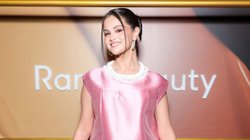 selena_gomez_261b43fd52