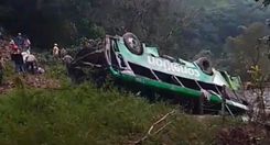 volcadura_autobus_ocho_muertos_851b30e8a5